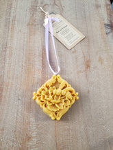 Load image into Gallery viewer, 100% Beeswax Ornament- BEE ON FLOWER - Natural Honey Scent