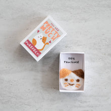 Load image into Gallery viewer, You&#39;re Purrfect Wool Felt Cat In A Matchbox (4meals)