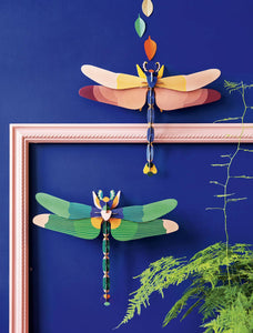 Giant dragonfly Wall Art (provides 9 meals)