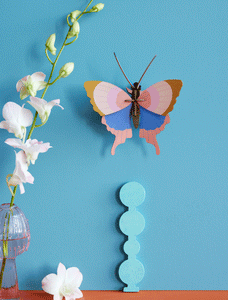 Gold Rim Butterfly Wall Art (provides 5 meals)