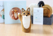 Load image into Gallery viewer, Red Fox - Needle Felting Kit - Beginner (Provides 14 meals)