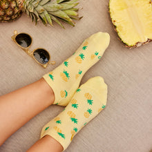 Load image into Gallery viewer, Ankle Socks that Provide Meals (Golden Pineapples) (provides 6 meals)