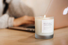 Load image into Gallery viewer, Grapefruit + Spearmint Frosted Candle (provides 14 meals)